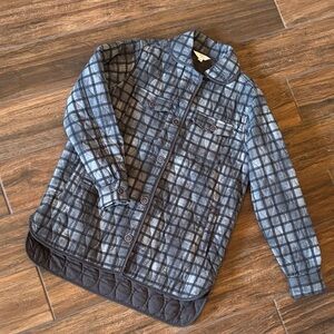 EUC Women’s Quilted Shacket/ Jacket